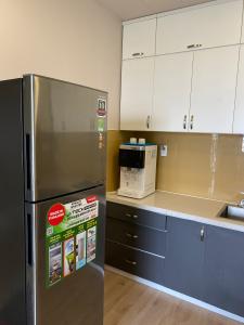 Phòng bếp căn hộ Sunrise Riverside, Huyện Nhà Bè Căn hộ Sunrise Riverside tầng 17 gồm 2 phòng ngủ, đầy đủ nội thất.