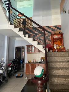 Nhà phố Quận Gò Vấp Nhà phố có 2 mặt tiền hẻm rộng 3.6m, kết cấu 1 trệt 1 lầu kiên cố.