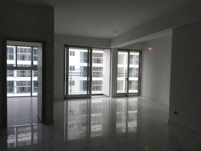 phòng khách căn hộ midtown Căn hộ Phú Mỹ Hưng Midtown không có nội thất diện tích 121.98m²