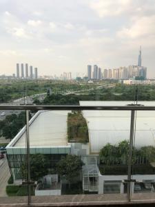 View căn hộ Sarimi Sala Đại Quang Minh, Quận 2 Căn hộ Sarimi Sala Đại Quang Minh tầng 7 view Landmark 81 tuyệt đẹp.