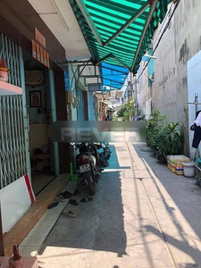 Nhà phố Quận Bình Tân Nhà phố thiết kế 1 trệt, 1 lửng đúc kiên cố, khu dân cư hiện hữu.