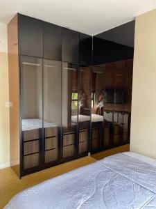 Phòng ngủ căn hộ Duplex Masteri Thảo Điền, Quận 2 Căn hộ Duplex Masteri Thảo Điền nội thất đầy đủ, view đón gió.