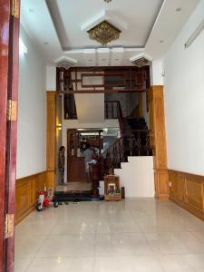 Nhà phố Quận Tân Bình Nhà phố hẻm xe hơi đường Phan Huy Ích, kết cấu đúc 1 trệt 4 tầng kiên cố.