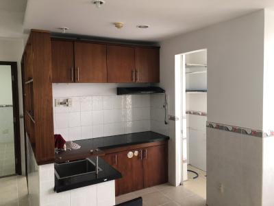 Căn hộ Phú Lợi 1, Quận 8 Căn hộ Chung cư Phú Lợi 1 tầng 11, cửa hướng Tây Bắc nội thất cơ bản.