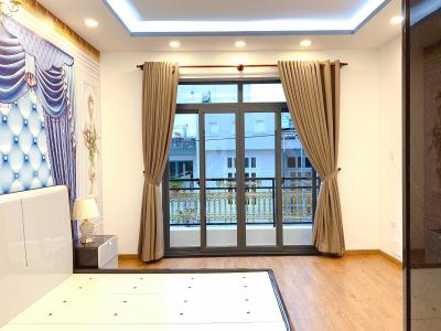 Phòng khách nhà phố Quận 7 Nhà hẻm xe tải đường Lâm Văn Bền, nội thất đầy đủ nhà mới xây.