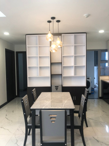 Căn hộ Empire City, Quận 2 Căn hộ Empire City có 2 phòng ngủ, nội thất cơ bản.