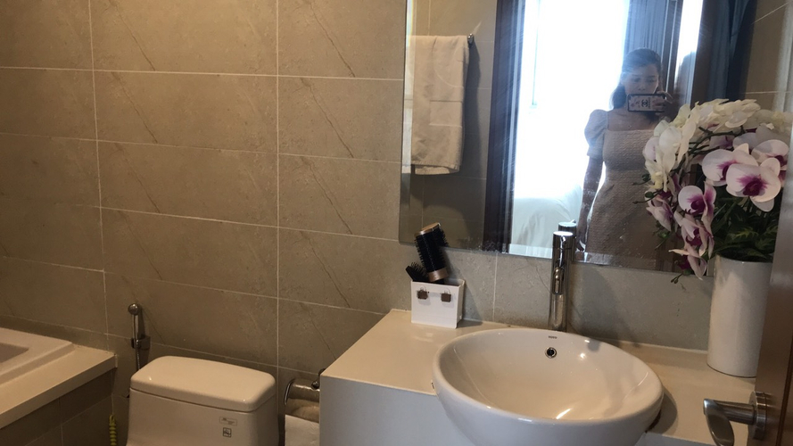 Căn hộ Vinhomes Central Park, Quận Bình Thạnh Căn hộ Vinhomes Central Park tầng 12A thiết kế kỹ lưỡng, có 1 phòng ngủ.