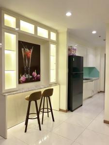 Phòng bếp Vinhomes Central Park Căn hộ Vinhomes Central Park hướng ban công đông bắc đầy đủ nội thất diện tích 126m².