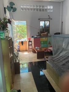 Nhà phố Quận Gò Vấp Nhà phố có 2 mặt tiền hẻm rộng 3.6m, kết cấu 1 trệt 1 lầu kiên cố.