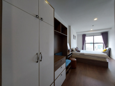 Căn hộ Saigon Royal, Quận 4 Căn hộ Saigon Royal tầng 15 thiết kế hiện đại, đầy đủ nội thất.