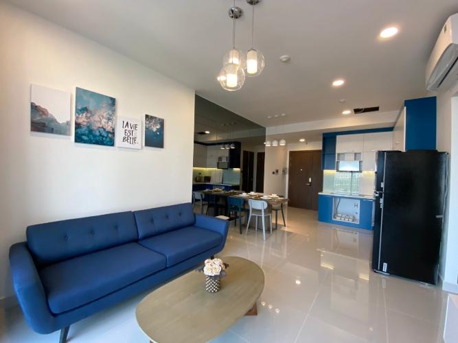 Phòng khách Saigon Royal Quận 4 Căn hộ Saigon Royal tầng trung, view sông Sài Gòn mát mẻ.