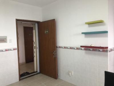 Căn hộ Phú Lợi 1, Quận 8 Căn hộ Chung cư Phú Lợi 1 tầng 11, cửa hướng Tây Bắc nội thất cơ bản.