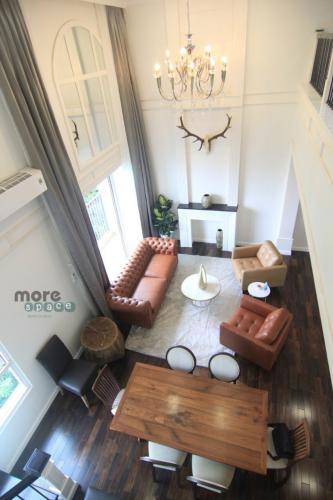 Căn hộ Duplex Vista Verde, quận 2 Duplex Vista Verde căn góc hương Đông Nam, nội thất nhập khẩu 5 sao