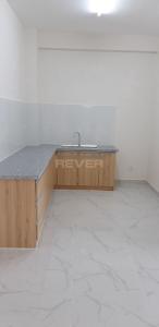 Phòng bếp Fresca Riverside, Thủ Đức Căn hộ Fresca Riverside nội thất cơ bản, view nội khu hồ bơi.