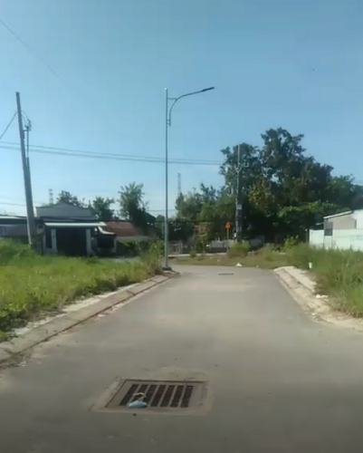 Đường trước đất nền Huyện Củ Chi Đất nền diện tích 125m2 hướng Tây thoáng mát, khu dân cư hiện hữu.