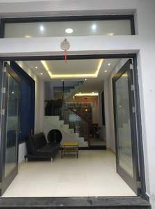 Nhà phố Quận Bình Thạnh Nhà phố diện tích 56m2 cửa hướng Tây, không gian thoáng đãng.