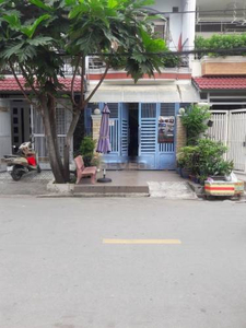 Nhà phố Huyện Bình Chánh Nhà phố KDC Bình Hưng cách bến xe Quận 8 chỉ 200m, diện tích 72m2.