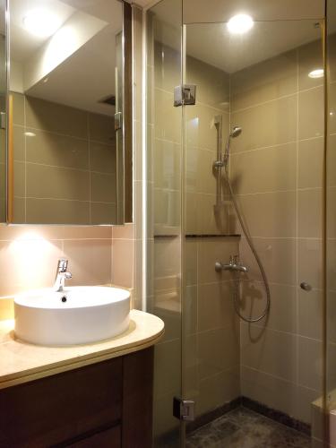 Toilet Saigon Pearl Quận Bình Thạnh Căn hộ SaiGon Pearl tầng cao, đầy đủ nội thất