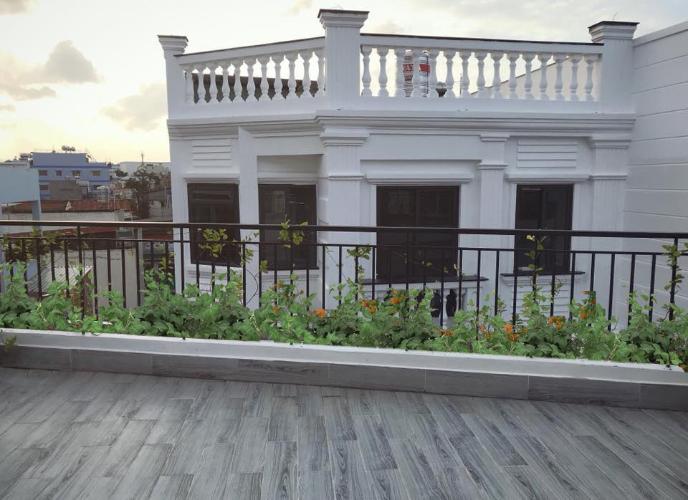 Sân thượng nhà phố Quang Trung, Gò Vấp Nhà phố gần chợ Hạnh Thông Tây, hướng Tây Bắc, diện tích 36.5m2.