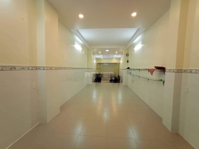 Mặt bằng kinh doanh Quận Gò Vấp Mặt bằng kinh doanh đường số 1 cửa hướng Tây Bắc, không có nội thất.