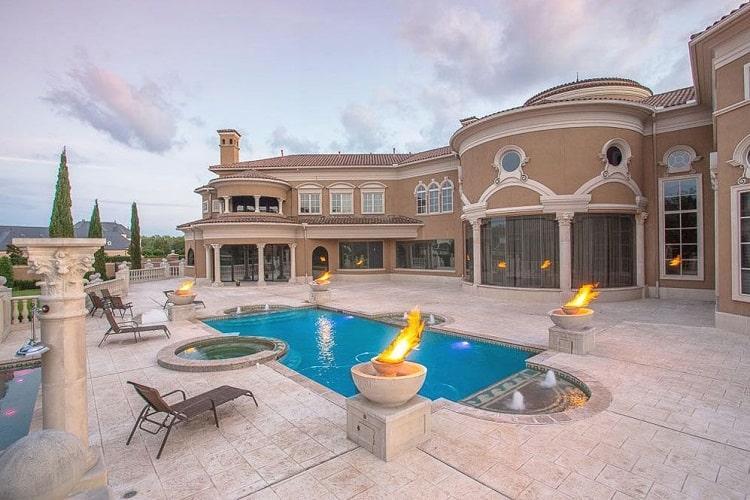 Căn hộ Paris Hoàng Kim, Quận 2 Căn hộ Paris Hoàng Kim có 3 phòng ngủ, nội thất cơ bản.