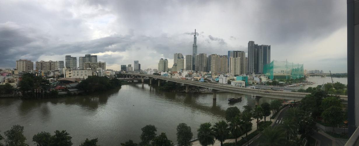 View ban công Vinhomes Golden River, Quận 1 Căn hộ Vinhomes Golden River view sông và thành phố thơ mộng.