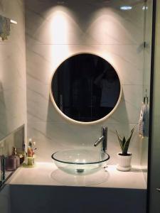 Không gian căn hộ De Capella , Quận 2 Căn hộ De Capella  thiết kế hiện đại cách âm cực tốt, bàn giao đầy đủ nội thất.