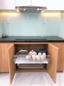 Bếp căn hộ SAIGON SOUTH RESIDENCE Căn hộ Saigon South Residence 2PN, diện tích 75m2, đầy đủ nội thất, ban công hướng Bắc