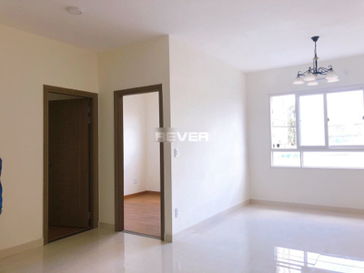 Căn hộ Green Town, Quận Bình Tân Căn hộ tầng 1 Green Town thiết kế 2 phòng ngủ, nội thất cơ bản.