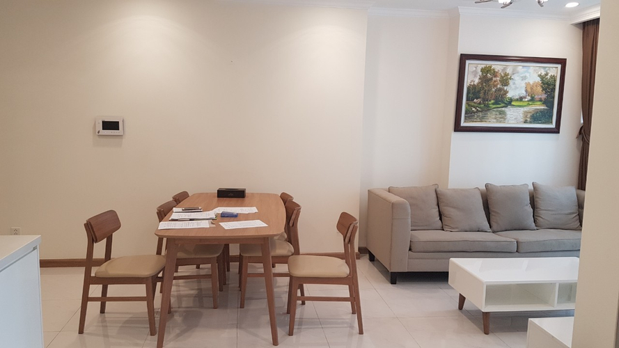 Căn hộ Vinhomes Central Park, Quận Bình Thạnh Căn hộ Vinhomes Central Park tầng 14 thiết kế kỹ lưỡng, đầy đủ nội thất.