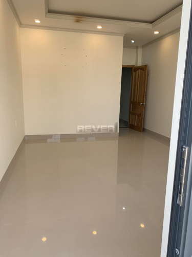 Nhà phố Quận Thủ Đức Nhà phố thiết kế 1 trệt, 3 lầu mới xây rất chắc chắn, không có nội thất.