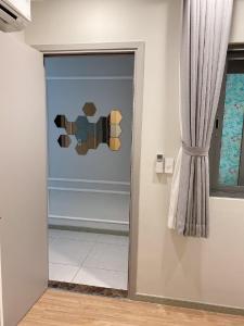 Phòng khách căn hộ The Gold View Bán căn hộ The Gold View thuộc tầng trung, diện tích 63.1m2