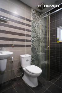 Phòng tắm nhà phố Bình Thạnh Bán nhà hẻm Q. Bình Thạnh, diện tích 4.7x17.7m, sổ hồng chính chủ.