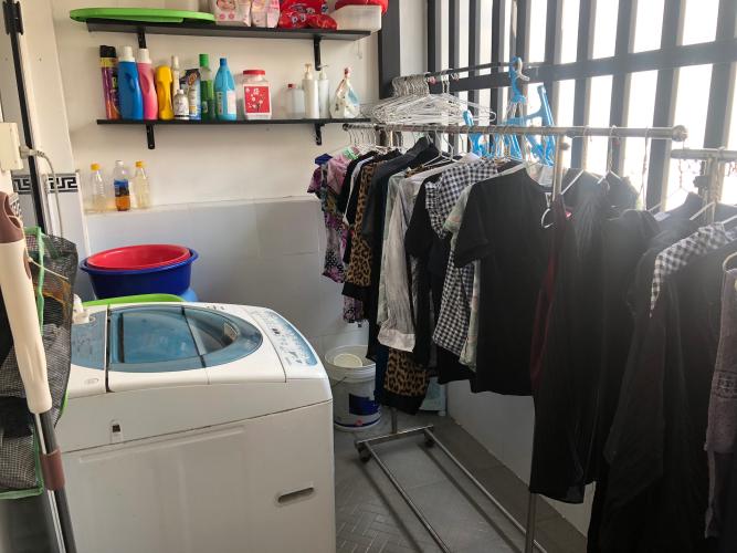 Phòng giặt ủi nhà phố Quận 11 Nhà phố trung tâm Quận 11 hướng Tây Bắc, thuận tiện kinh doanh.