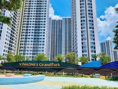 Toàn cảnh Vinhomes Grand Park Quận 9 Căn hộ Vinhomes Grand Park tầng trung, bàn giao nội thất cơ bản.
