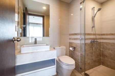 Phòng tắm căn hộ Saigon Royal Căn hộ Saigon Royal tầng trung, view nhìn ra hướng tòa nhà Bitexco