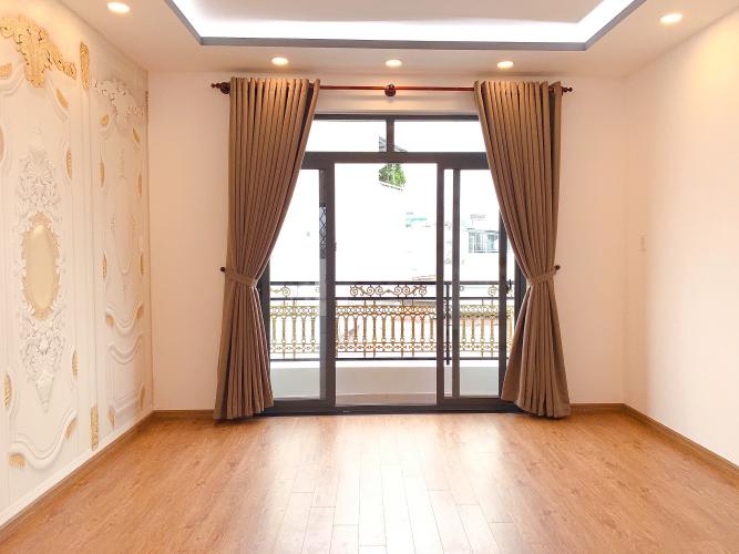 Phòng ngủ nhà phố Quận 7 Nhà hẻm xe tải đường Lâm Văn Bền, nội thất đầy đủ nhà mới xây.