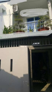 Mặt tiền nhà phố Quận 12 Nhà phố thiết kế 1 trệt và 1 lầu cửa hướng Tây Nam, khu đầy đủ tiện ích.