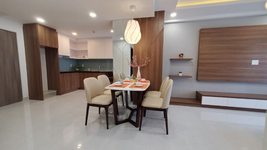 Bếp Saigon South Residence  Căn hộ Saigon South Residence tầng cao, đầy đủ nội thất tinh tế.