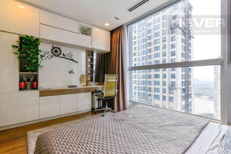 Phòng ngủ căn hộ VINHOMES CENTRAL PARK Căn hộ Vinhomes Central Park hướng ban công tây nam đầy đủ nội thất diện tích 80m²