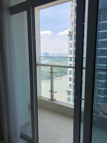 Căn hộ Vinhomes Central Park, Quận Bình Thạnh Căn hộ Vinhomes Central Park tầng 31 diện tích 116m2, đầy đủ nội thất.