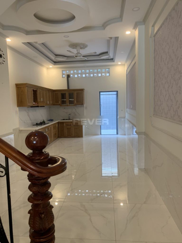 Nhà phố Quận Thủ Đức Nhà phố thiết kế 1 trệt, 3 lầu mới xây rất chắc chắn, không có nội thất.