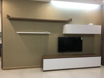 Phòng khách Vinhomes Central Park Căn hộ Vinhomes Central Park tầng cao mát mẻ, đầy đủ nội thất.