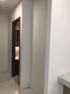 một góc căn hộ KINGDOM 101 Bán căn hộ 1PN Kingdom 101, block C, nội thất cơ bản, view đường Thành Thái