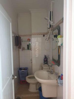 Nhà phố Quận 4 Nhà phố kết cấu 1 trệt 3 lầu hướng Đông, gần ngay cầu Khánh Hội.