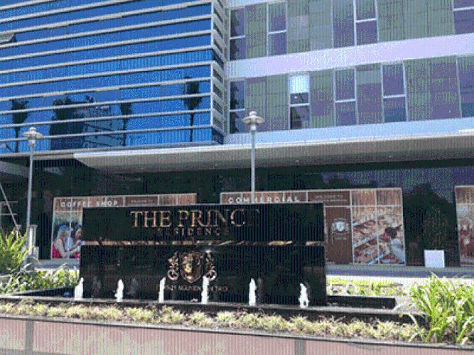 The Prince Residence - cong-vao-can-ho-Prince-Residence