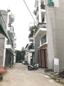 Đường trước đất nền Quận 12 Đất nền diện tích 60m2 vuông đẹp, gần sông Sài Gòn rất thoáng mát.