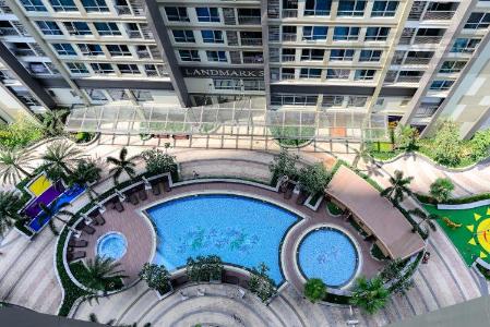 Vinhomes Central Park Căn hộ Vinhomes Central Park tháp Landmark 6, đầy đủ nội thất, view hồ bơi