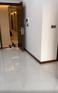 Phòng khách Resgreen Tower, Tân Phú Căn hộ Resgreen Tower tầng trung, ban công hướng Đông.