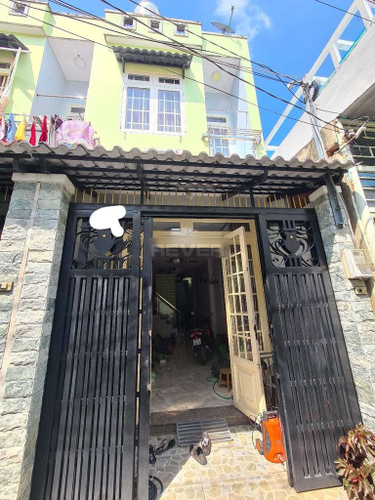 Mặt tiền nhà phố Quận Gò Vấp Nhà phố thiết kế 1 trệt, 1 lầu cửa hướng Đông Nam, đầy đủ nội thất.